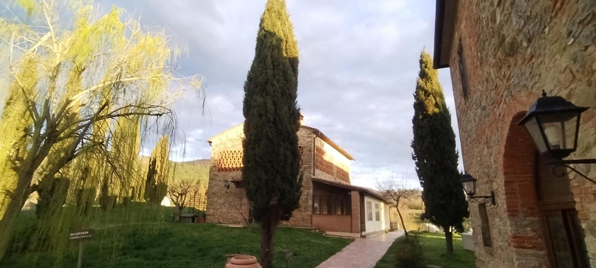 I Salici Agriturismo Badia Agnano Eksteriør bilde